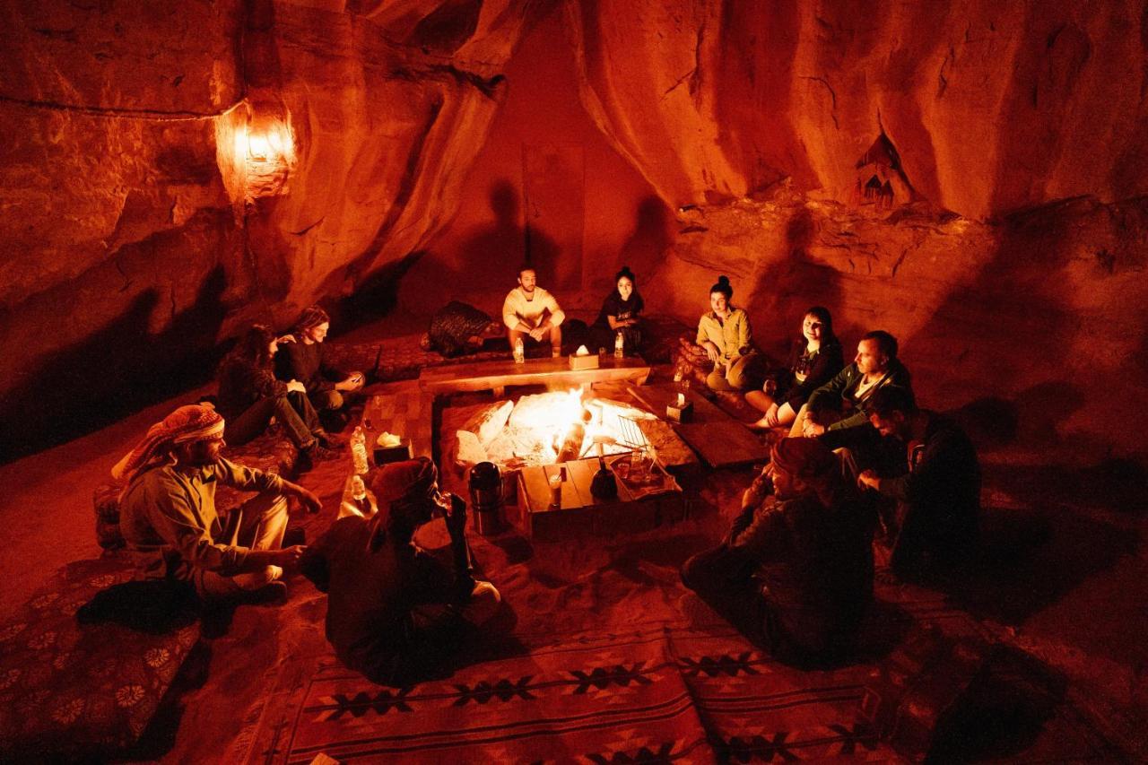 ホテル Bedouin Nights Camp ワディ ・ラム エクステリア 写真