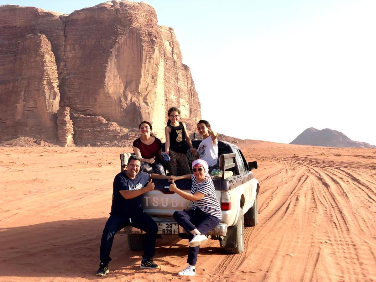 ホテル Bedouin Nights Camp ワディ ・ラム エクステリア 写真