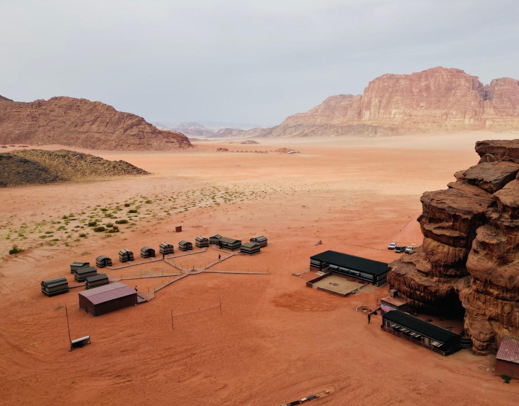 ホテル Bedouin Nights Camp ワディ ・ラム エクステリア 写真
